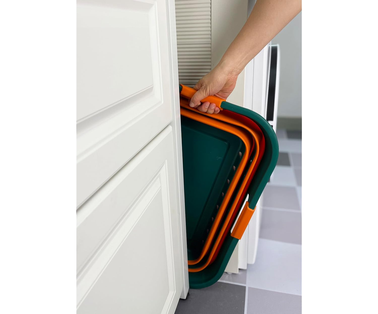 SAMMART 42L Collapsible Plastic Laundry Basket Foldable Pop Up Stora